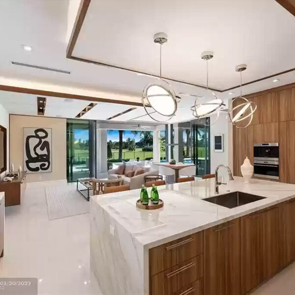 Country Club Estate 07