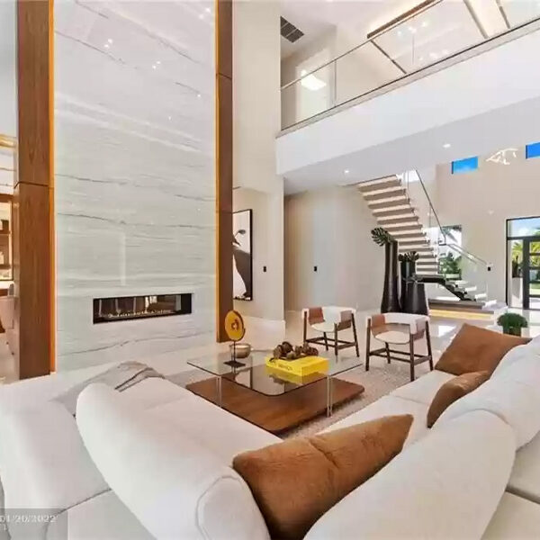 Country Club Estate 10