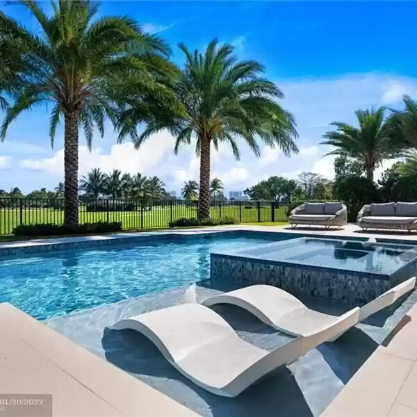 Country Club Estate 25