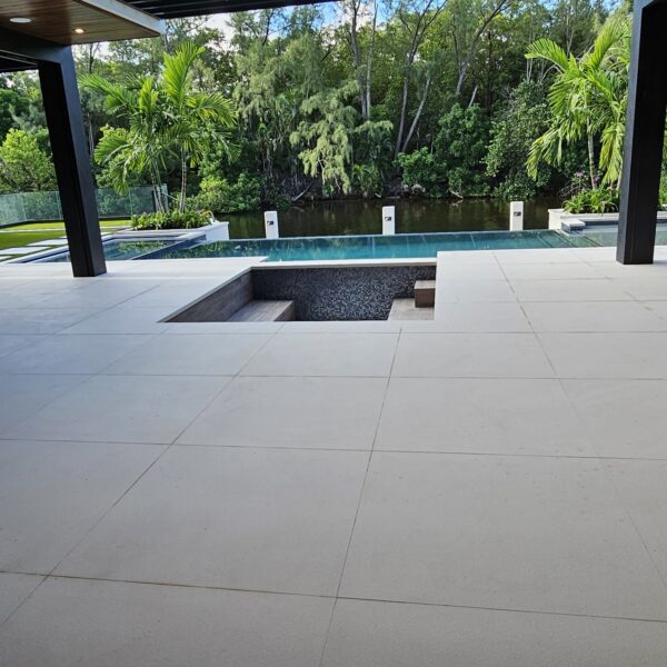 Royal Palm Waterfront 10