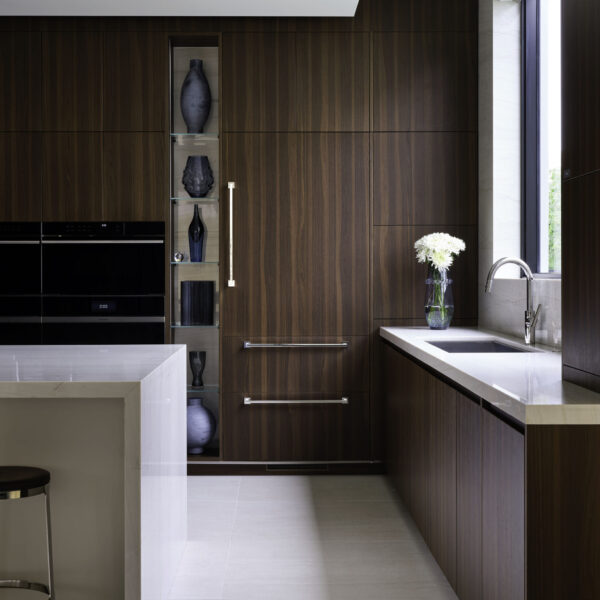 2024040304_3868CountryClubLn_008