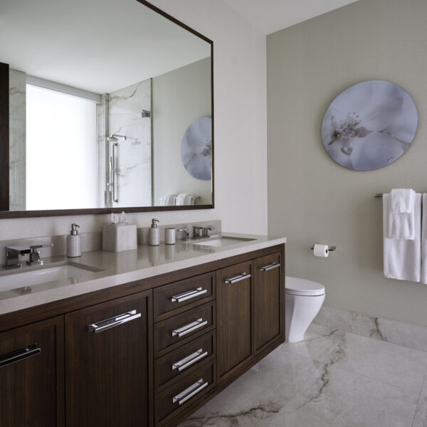 2024040304_3868CountryClubLn_031