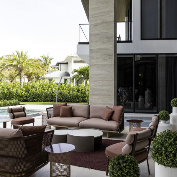 2024040304_3868CountryClubLn_044