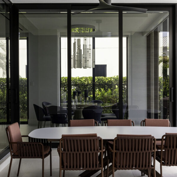 2024040304_3868CountryClubLn_046