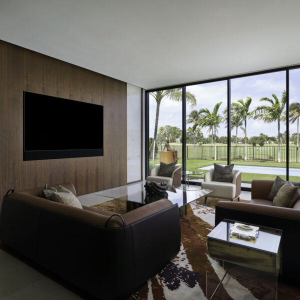 2024040810_3836CountryClubLn_012