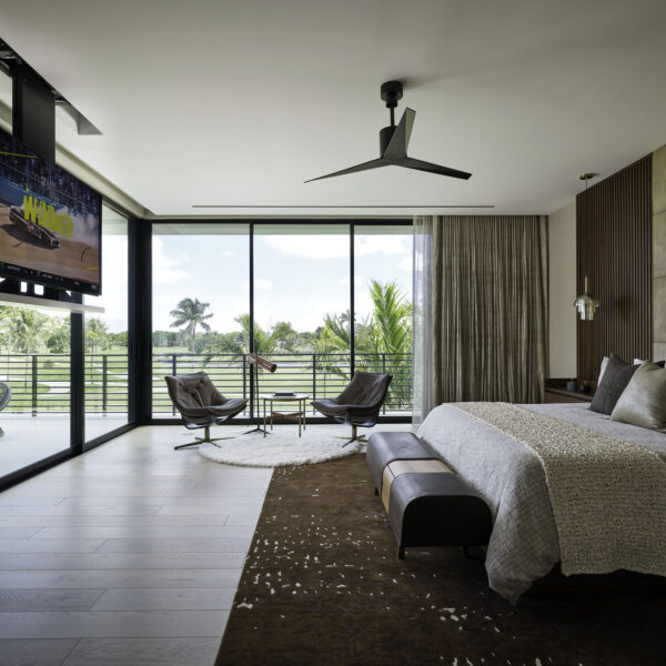 2024040810_3836CountryClubLn_039