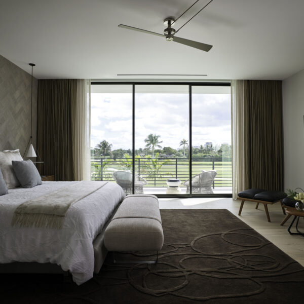 2024040810_3836CountryClubLn_051