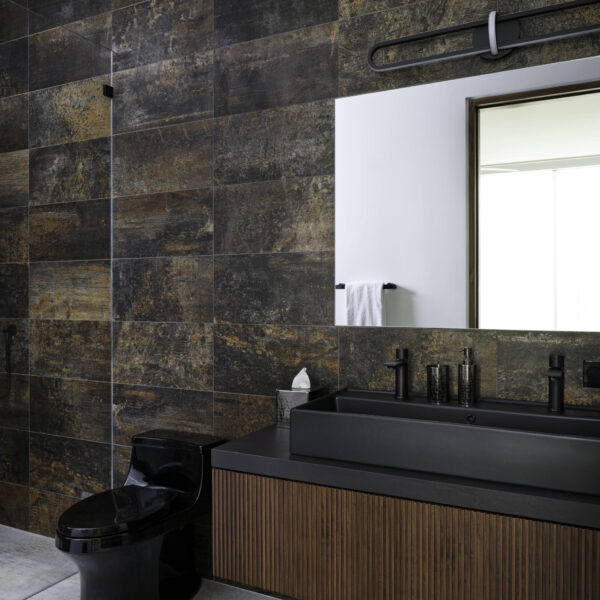 2024040810_3836CountryClubLn_056